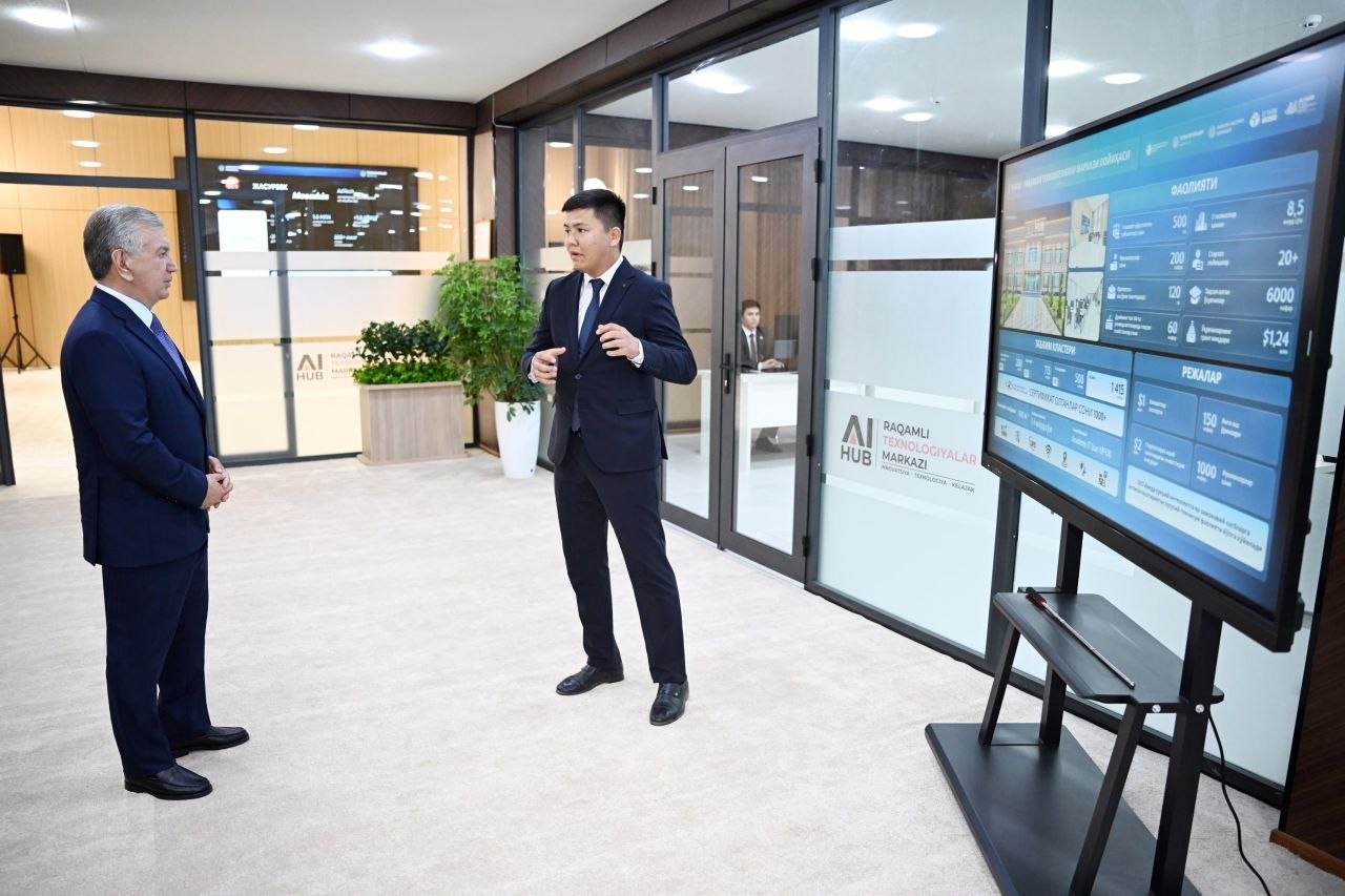 President of the Republic of Uzbekistan Shavkat Mirziyoyev at the AI Hub presentation